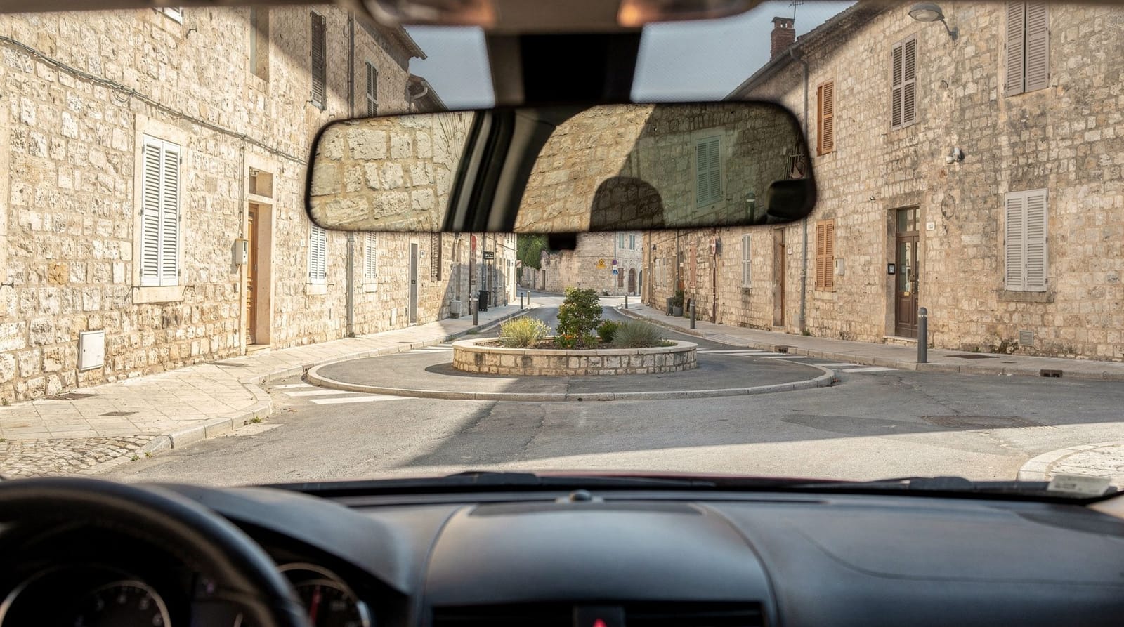 What nobody tells you about driving in Sicily