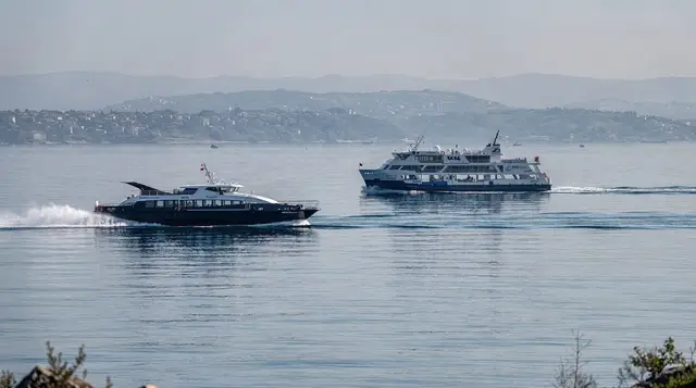 Ferries and hydrofoils around Sicily